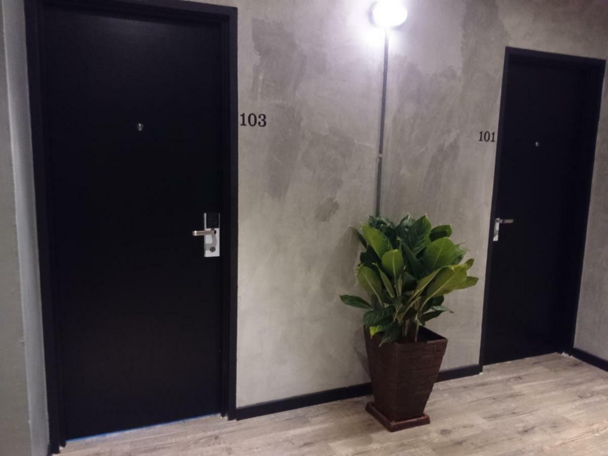 68 Boutique Hotel Sitiawan Exterior foto
